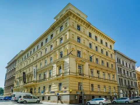 Pronájem kanceláře, Praha, Washingtonova, 135 m2