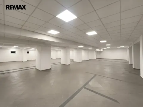 Pronájem obchodního prostoru, Kopřivnice, Záhumenní, 400 m2