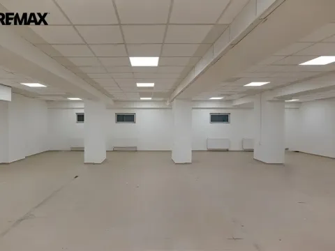 Pronájem obchodního prostoru, Kopřivnice, Záhumenní, 400 m2