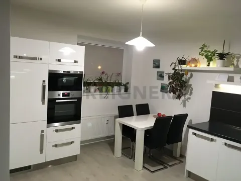 Pronájem bytu 2+kk, Pardubice, 53 m2