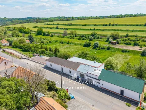 Prodej výrobních prostor, Koleč, 940 m2