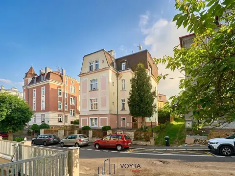 Prodej bytu 2+1, Karlovy Vary, Anglická, 48 m2