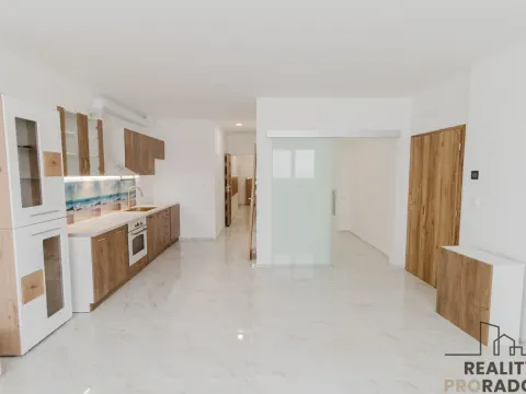 Pronájem bytu 2+kk, Zakřany, 60 m2