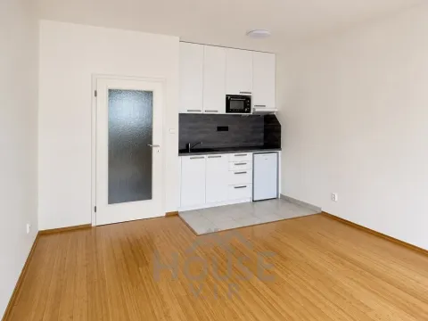 Prodej bytu 1+kk, Praha - Vysočany, Pešlova, 34 m2