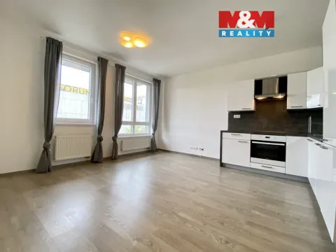 Pronájem bytu 2+kk, Ostrava - Moravská Ostrava, Jantarová, 58 m2