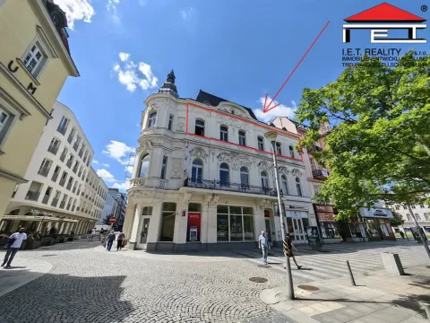 Pronájem kanceláře, Ostrava, Masarykovo náměstí, 208 m2