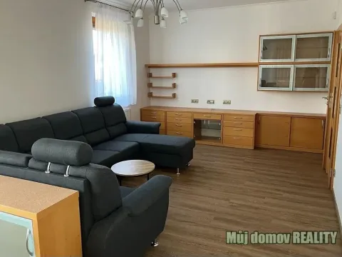 Pronájem bytu 4+1, Praha - Strašnice, 92000 m2