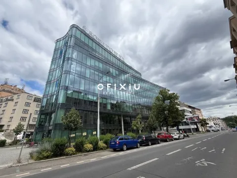 Pronájem kanceláře, Praha - Košíře, Vrchlického, 650 m2
