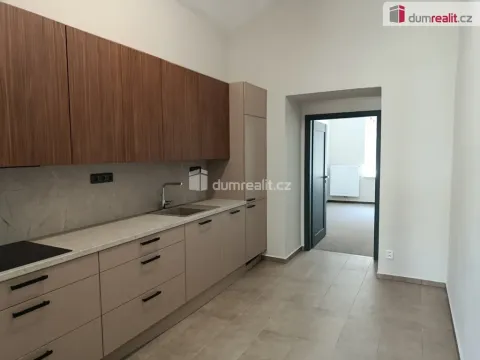 Pronájem bytu 1+1, Praha - Smíchov, Svornosti, 36 m2