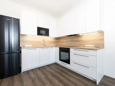 Pronájem bytu 2+kk, Praha - Černý Most, Arnošta Valenty, 43 m2