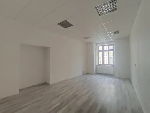 Pronájem kanceláře, Šumperk, Hlavní třída, 71 m2