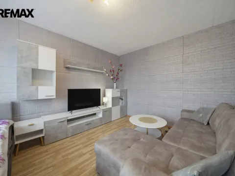 Prodej bytu 1+1, Ostrov, Kollárova, 36 m2
