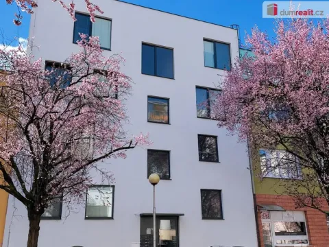 Pronájem bytu 2+kk, Zlín, Sadová, 53 m2