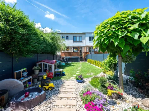 Prodej rodinného domu, Sezemice, Družstevní, 139 m2