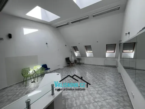 Pronájem bytu 1+kk, Kroměříž, 38 m2