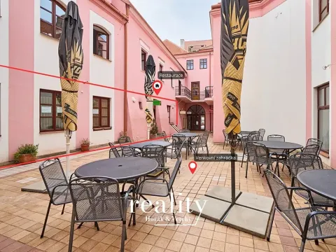 Pronájem obchodního prostoru, Znojmo, Horní náměstí, 115 m2