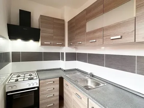 Pronájem bytu 2+1, Klášterec nad Ohří, Václava Řezáče, 57 m2