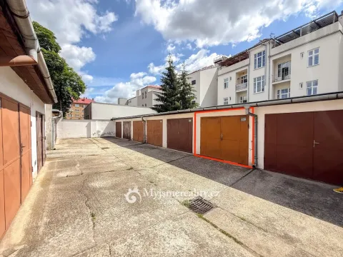 Prodej garáže, Znojmo, Havlíčkova, 20 m2