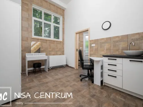 Prodej obchodního prostoru, Jablonec nad Nisou, Souběžná, 27 m2