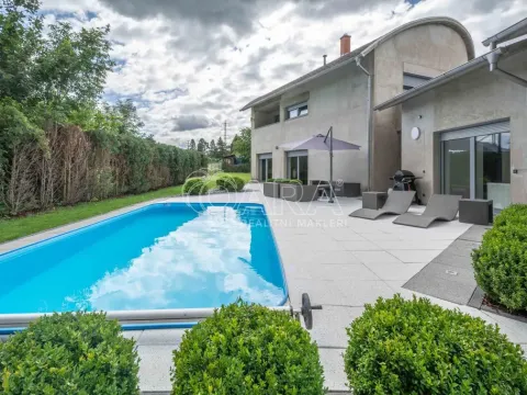 Prodej rodinného domu, Neratovice, Seifertova, 274 m2