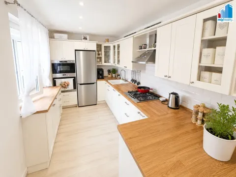 Prodej bytu 3+kk, Klatovy - Klatovy III, nábř. Kpt. Nálepky, 86 m2