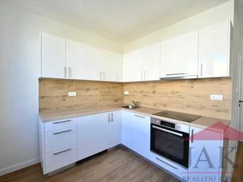 Pronájem bytu 1+1, Telč - Telč-Staré Město, Radkovská, 33 m2
