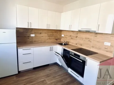 Pronájem bytu 1+1, Telč - Telč-Staré Město, Radkovská, 33 m2