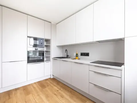 Prodej bytu 3+1, Praha - Chodov, Bachova, 74 m2