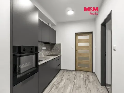 Pronájem bytu 3+1, Heřmanův Městec, náměstí Míru, 75 m2