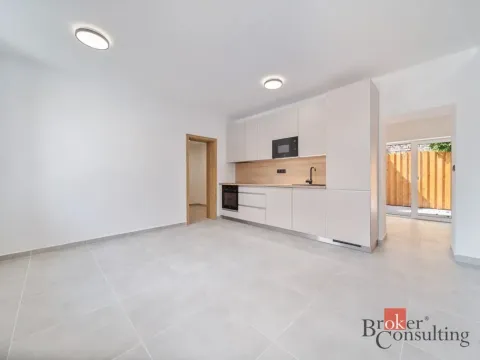 Pronájem bytu 2+kk, Častolovice, Husova, 57 m2