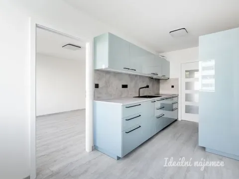 Pronájem bytu 3+1, Praha, Janského, 74 m2