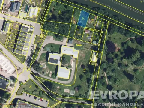 Prodej zahrady, Jilemnice, 365 m2
