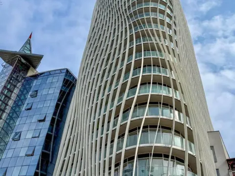Pronájem bytu 3+kk, Praha - Karlín, U Sluncové, 98 m2