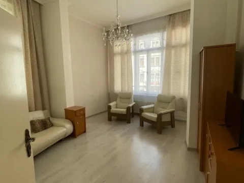 Pronájem bytu 2+1, Karlovy Vary, Tržiště, 59 m2