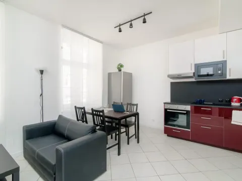 Pronájem bytu 2+kk, Praha - Karlín, Sokolovská, 50 m2