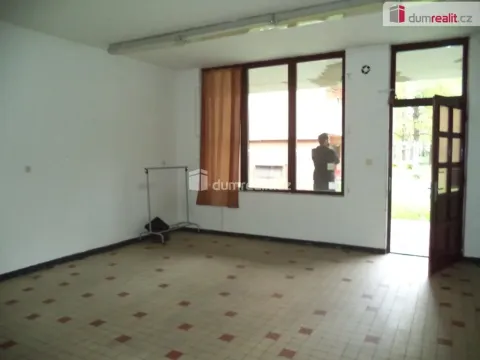 Pronájem obchodního prostoru, Frýdek-Místek, 1. máje, 55 m2