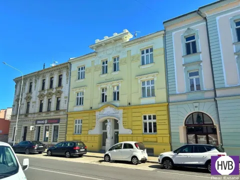 Prodej atypického bytu, Opava, Nákladní, 41 m2