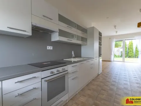 Prodej bytu 4+kk, Znojmo, Smutného, 79 m2