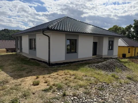 Prodej rodinného domu, Jaroměřice, 180 m2