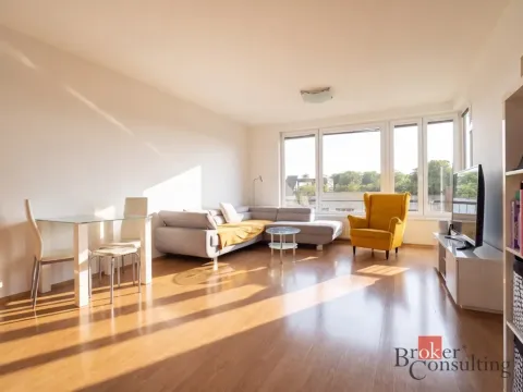 Prodej bytu 2+kk, Praha - Libeň, Nad Okrouhlíkem, 58 m2