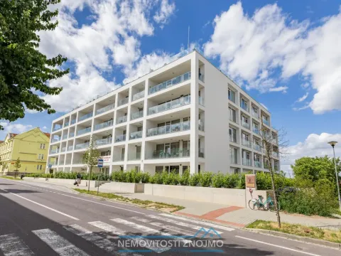 Prodej atypického bytu, Znojmo, Jarošova, 235 m2