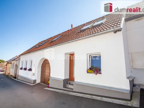 Prodej bytu 3+kk, Lhenice, Prachatická, 52 m2
