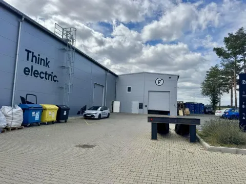 Pronájem skladu, Velká Dobrá, Svahová, 468 m2