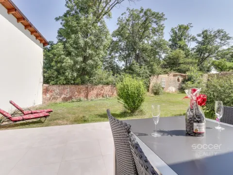 Pronájem bytu 1+kk, Vojkovice, 65 m2