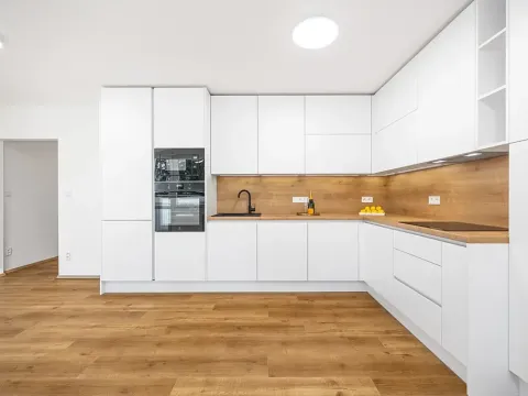 Prodej bytu 3+kk, Praha - Střížkov, Žandovská, 74 m2