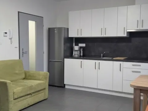Pronájem bytu 1+kk, Šternberk, náměstí Svobody, 33 m2