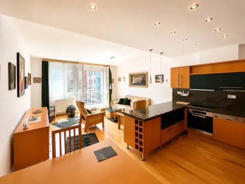Prodej bytu 3+kk, Praha - Kunratice, Merhoutova, 84 m2