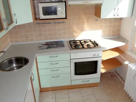 Pronájem bytu 3+1, Praha - Prosek, Zárybská, 67 m2