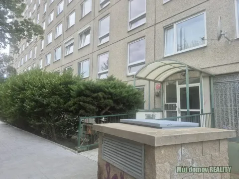 Pronájem bytu 3+1, Praha - Řepy, Na chobotě, 75 m2