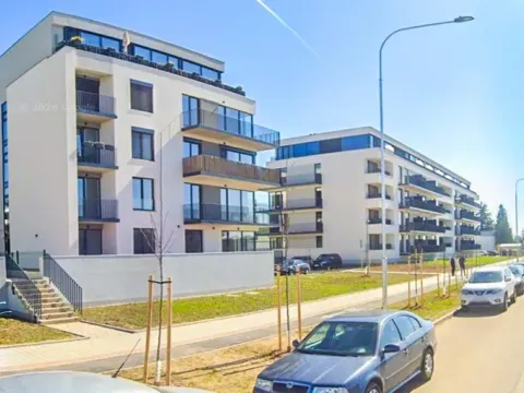 Prodej garážového stání, Plzeň - Jižní Předměstí, Měděná, 15 m2